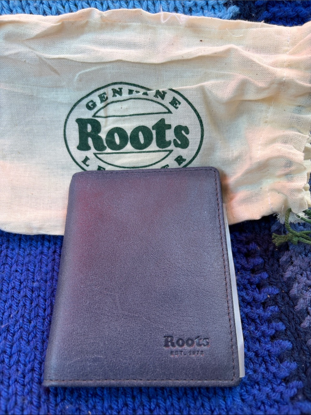 Roots Blue Leather Money Clip and wallet